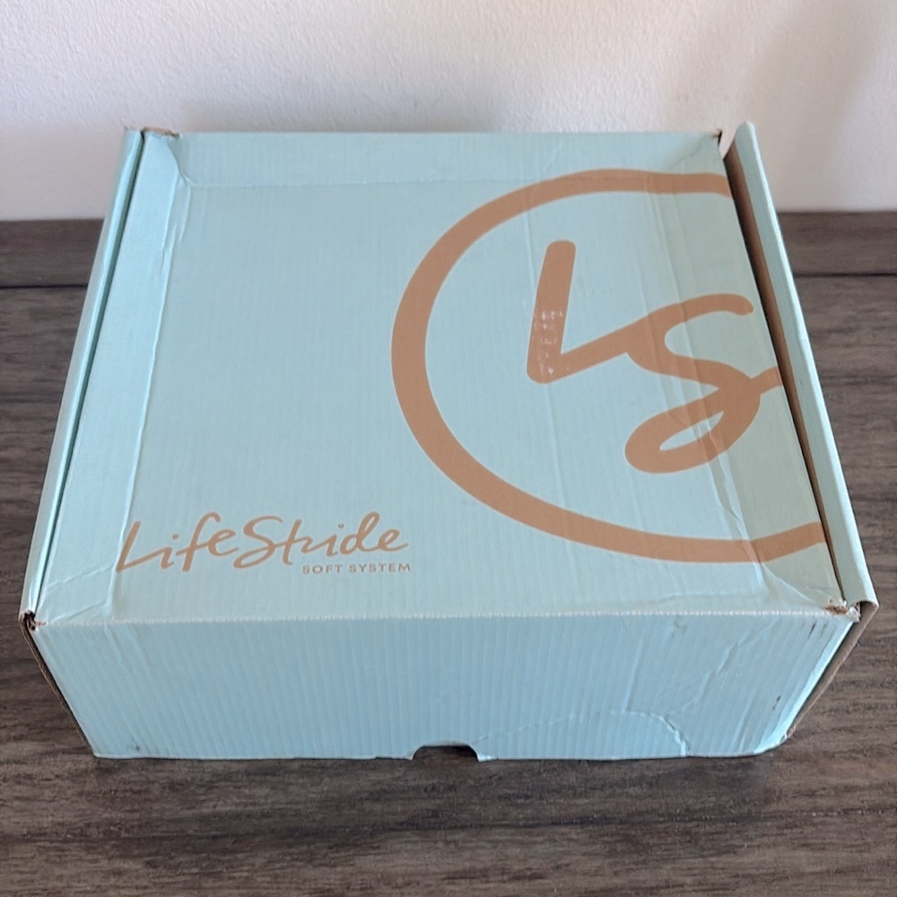NIB [Life Stride] Foxy Low Block Heel Almond Toe Booties Women’s Sz 10 Wide - Picture 13 of 15